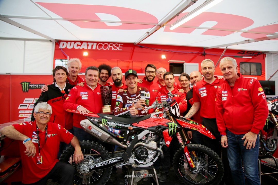 Debut Bersejarah Ducati Desmo450 MX di Kejuaraan Motocross Italia